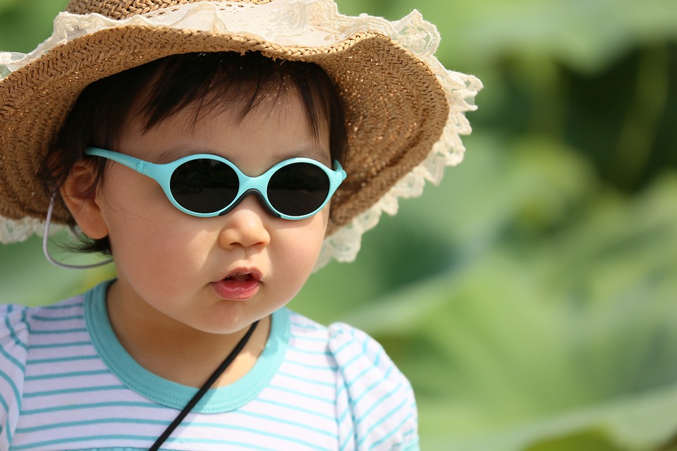 ¿Son buenas las gafas de sol para el bebé? Sanitas Promo Salud