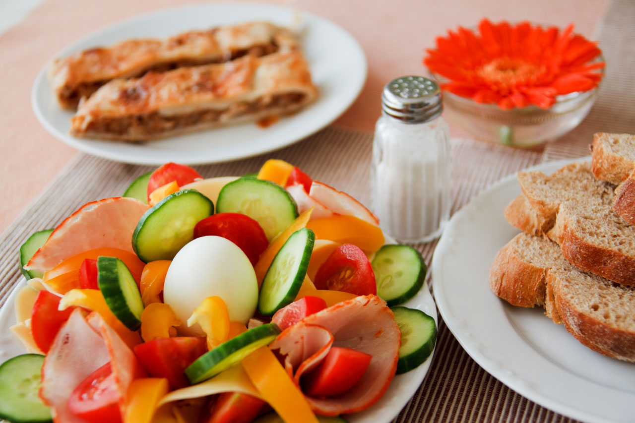 Desayunos saludables para empezar el día con energía Sanitas Promo Salud